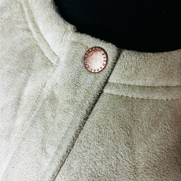 Tan Jacket - Picture 4 of 12